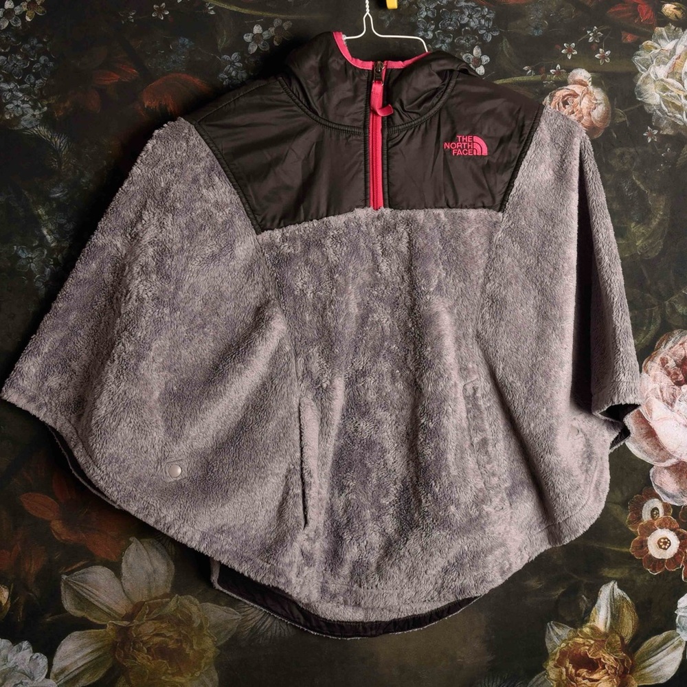 North Face gray fleece poncho with pink accents and kangaroo pockets size Large